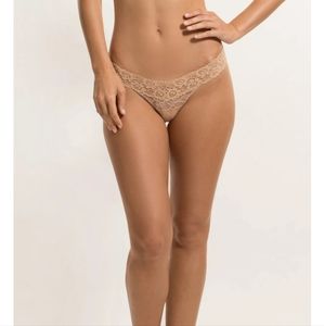 NWT Nude Lace Thong by Giapenta size M